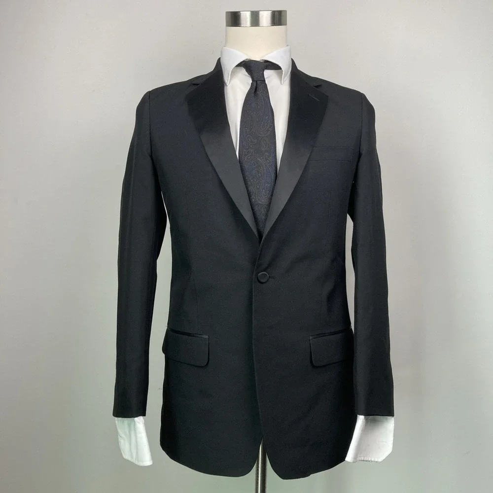 Boys Black Tuxedo Jacket‎ Size 18B 36R Formal Suit Coat Pre-Owned Condition